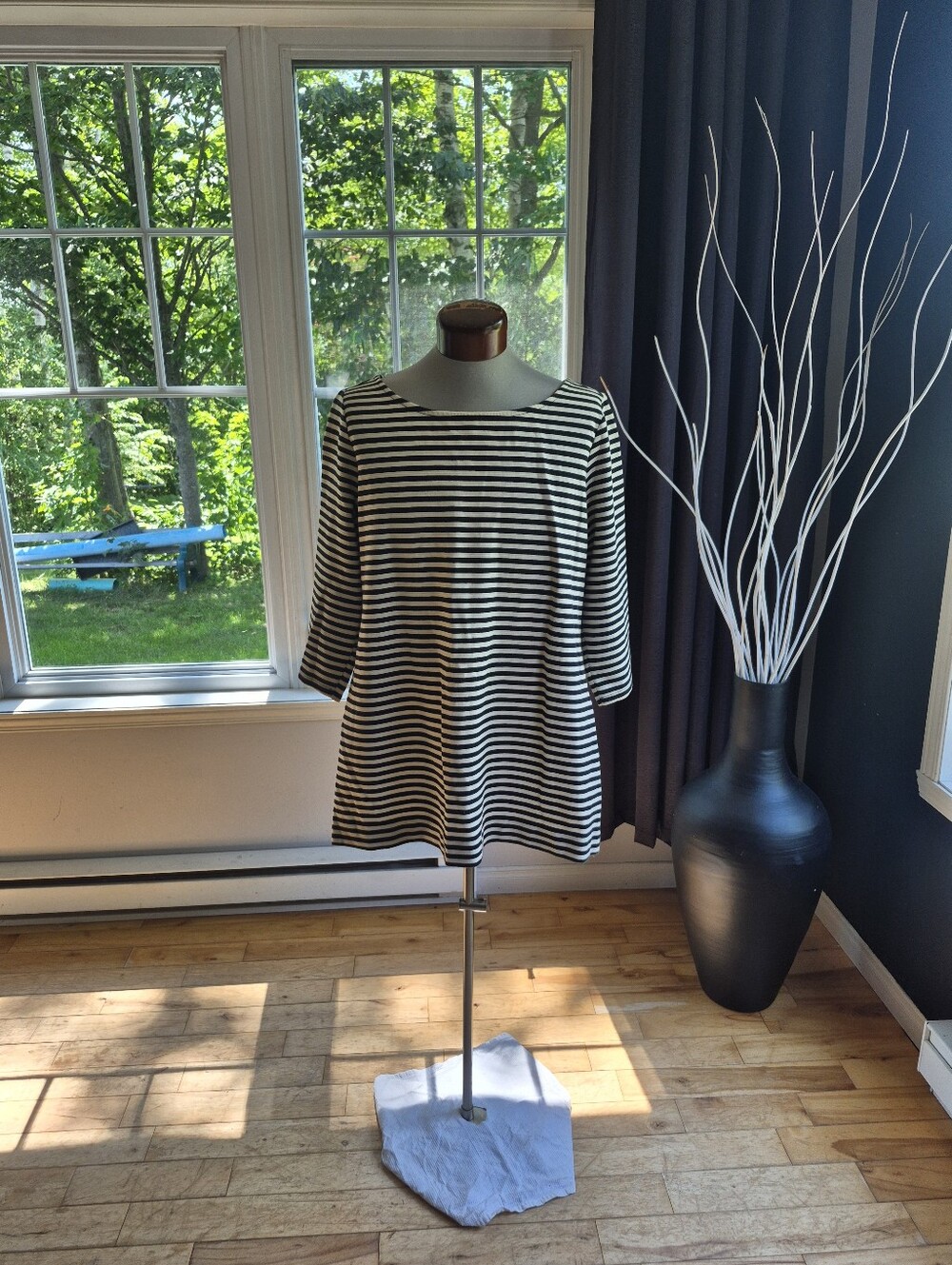 Old Navy Black and White Striped Tunic Top